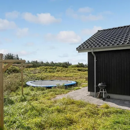 Дом отдыха Cozy In With Wifi